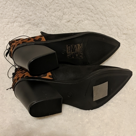 Pointed Black & Animal Print Booties - Picture 4 of 5